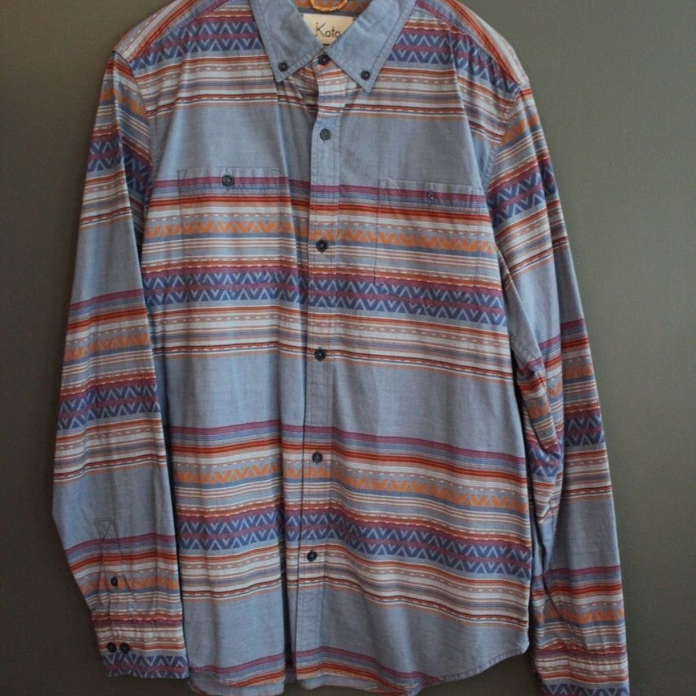 Koto Mens Large button up shirt